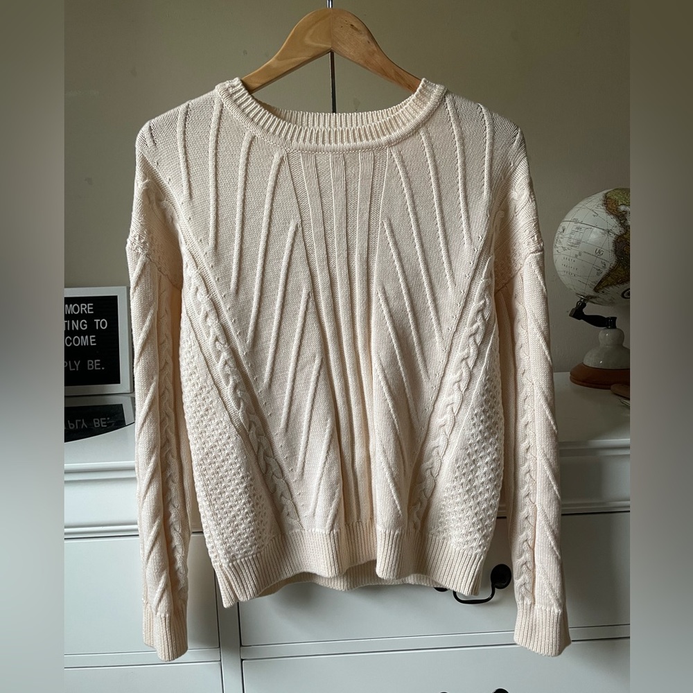 NWT One Gray Day Cream Sweater Pullover Size S